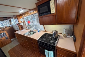Sun Glo 42ft Cruise A Home Yacht For Sale
