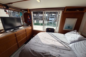 Sun Glo 42ft Cruise A Home Yacht For Sale