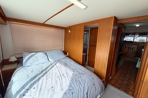 Sun Glo 42ft Cruise A Home Yacht For Sale