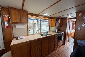 Sun Glo 42ft Cruise A Home Yacht For Sale