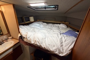 Sun Glo 42ft Cruise A Home Yacht For Sale