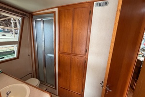 Sun Glo 42ft Cruise A Home Yacht For Sale
