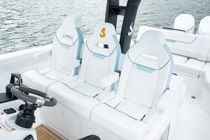 New Model 30ft Beneteau Yacht For Sale