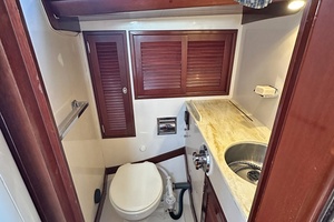 MOONLIGHT 40ft Hinckley Yacht For Sale