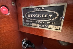 MOONLIGHT 40ft Hinckley Yacht For Sale
