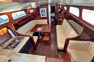 MOONLIGHT 40ft Hinckley Yacht For Sale