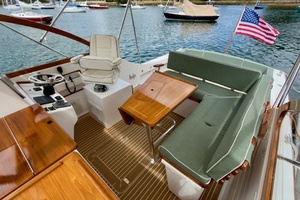 TONIC 33ft Fortier Yacht For Sale