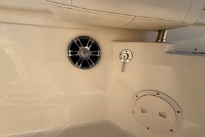 30ft Grady White Yacht For Sale