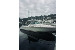 Reel Music II 33ft Pursuit Yacht For Sale