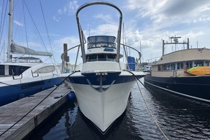 3 Little Birds 53ft Hatteras Yacht For Sale