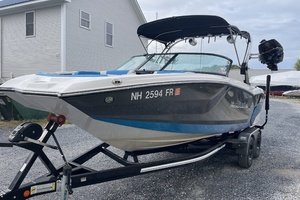 24ft Mastercraft Yacht For Sale
