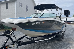 24ft Mastercraft Yacht For Sale