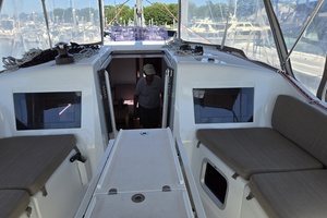 ZEITGEIST 41ft Jeanneau Yacht For Sale