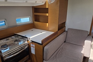 ZEITGEIST 41ft Jeanneau Yacht For Sale