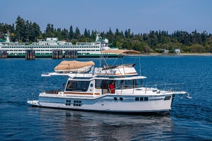 SEE LIFE Worth Avenue Yachts