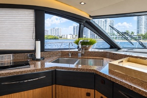 Thinks It s His 65ft Sea Ray Yacht For Sale