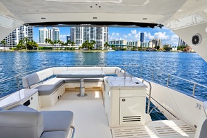 Thinks It s His 65ft Sea Ray Yacht For Sale