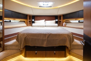 Thinks It s His 65ft Sea Ray Yacht For Sale