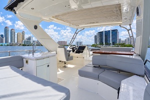 Thinks It s His 65ft Sea Ray Yacht For Sale