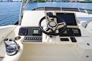 Thinks It s His 65ft Sea Ray Yacht For Sale
