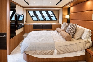Thinks It s His 65ft Sea Ray Yacht For Sale