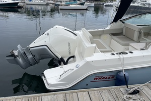 24ft Boston Whaler Yacht For Sale
