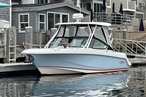 24ft Boston Whaler Yacht For Sale