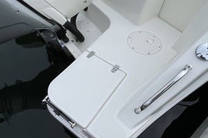 24ft Boston Whaler Yacht For Sale
