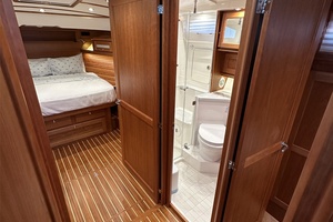 SALT THERAPY 45ft Sabre Yacht For Sale