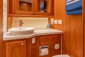 SALT THERAPY 45ft Sabre Yacht For Sale