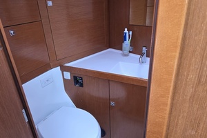 45ft Beneteau Yacht For Sale