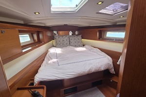 45ft Beneteau Yacht For Sale