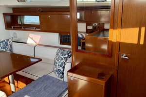 45ft Beneteau Yacht For Sale