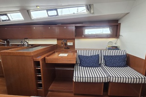 45ft Beneteau Yacht For Sale