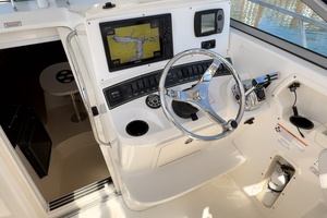 Belenos 28ft Boston Whaler Yacht For Sale