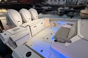 Sea Shed 37ft Pursuit Yacht For Sale