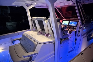 Sea Shed 37ft Pursuit Yacht For Sale