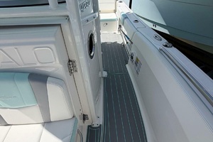 23ft Robalo Yacht For Sale