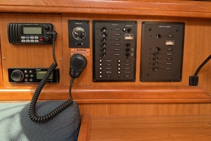 Chrisalyss 33ft Hunter Yacht For Sale