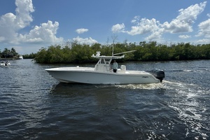 Line Holder 36ft Invincible Yacht For Sale