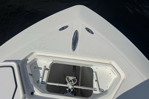 Line Holder 36ft Invincible Yacht For Sale