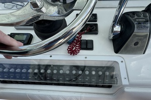 Line Holder 36ft Invincible Yacht For Sale