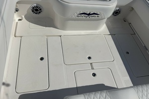 Line Holder 36ft Invincible Yacht For Sale