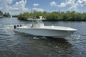 Line Holder 36ft Invincible Yacht For Sale