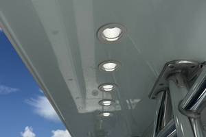 Line Holder 36ft Invincible Yacht For Sale