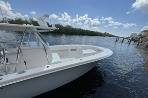 Line Holder 36ft Invincible Yacht For Sale