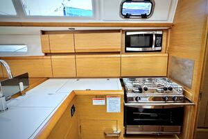Polaris 37ft Jeanneau Yacht For Sale