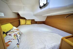 Polaris 37ft Jeanneau Yacht For Sale