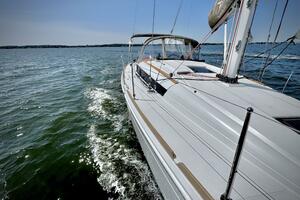 Polaris 37ft Jeanneau Yacht For Sale