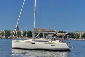 Polaris 37ft Jeanneau Yacht For Sale